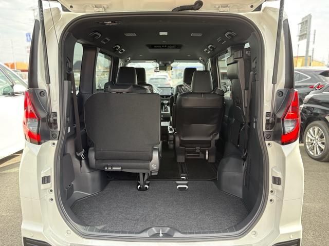 TOYOTA NOAH HYBRID 2024 Image 31