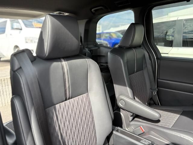 TOYOTA NOAH HYBRID 2024 Image 31