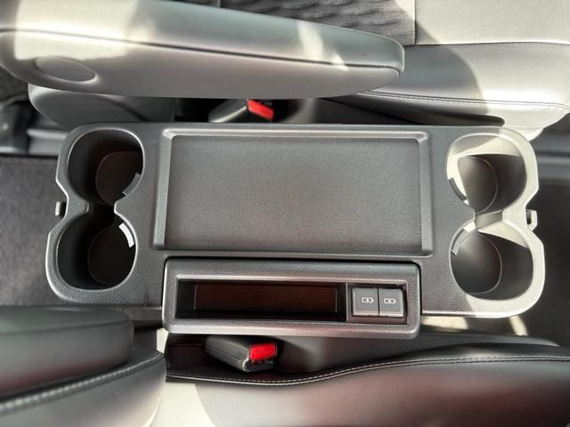 TOYOTA NOAH HYBRID 2024 Image 31