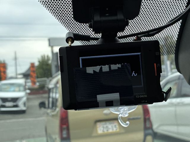 TOYOTA VOXY 2022 Image 31