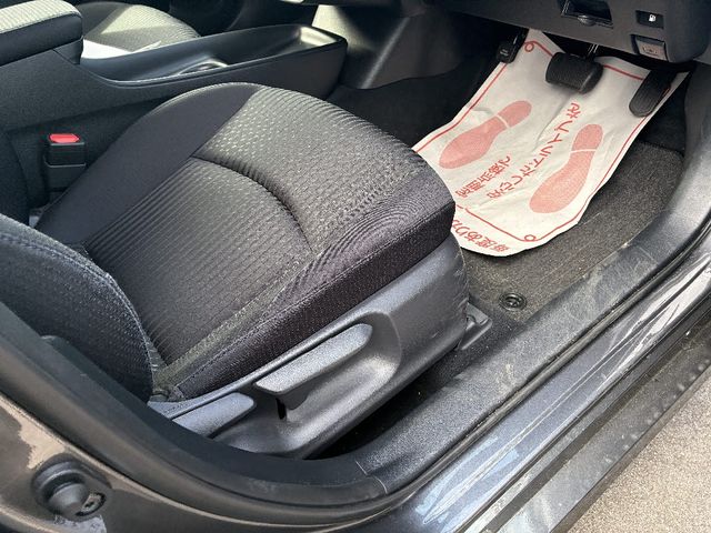 TOYOTA PRIUS 2018 Image 31