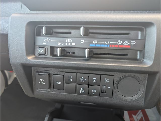 DAIHATSU HIJET TRUCK 4WD 2025 Image 31