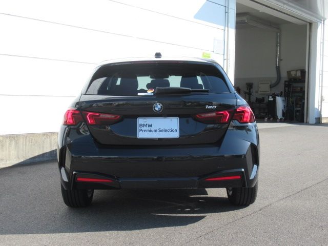 BMW 1SERIES 2025 Image 31