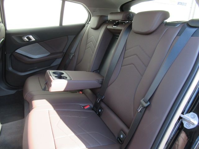 BMW 1SERIES 2025 Image 31