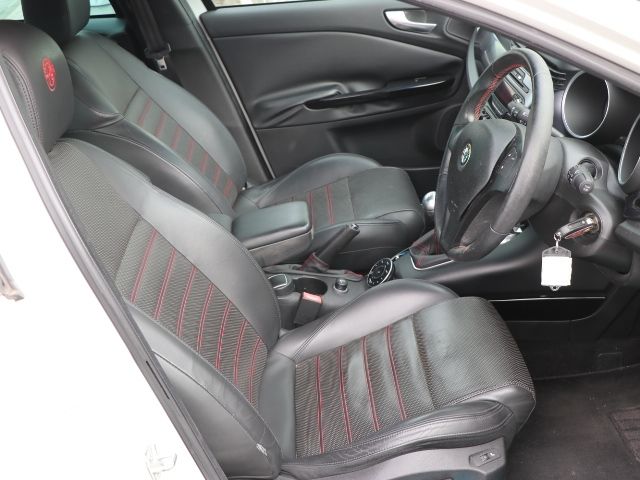 ALFAROMEO GIULIETTA 2012 Image 31