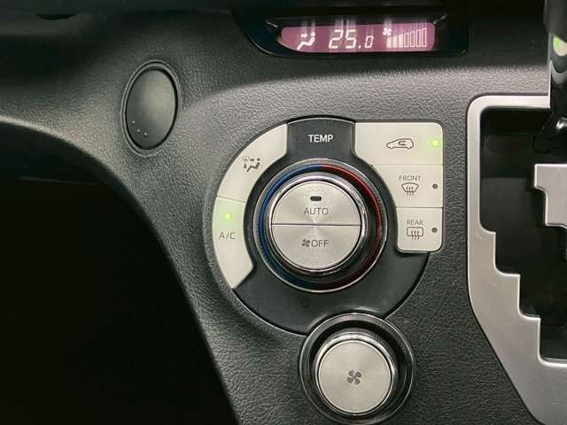 TOYOTA SIENTA HYBRID 2020 Image 31