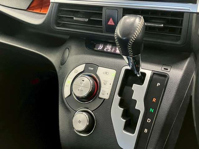 TOYOTA SIENTA HYBRID 2020 Image 31