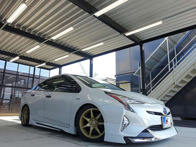 TOYOTA PRIUS 2017 Image 31