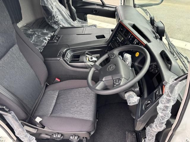 MITSUBISHI FUSOU SUPER GREAT 2025 Image 31