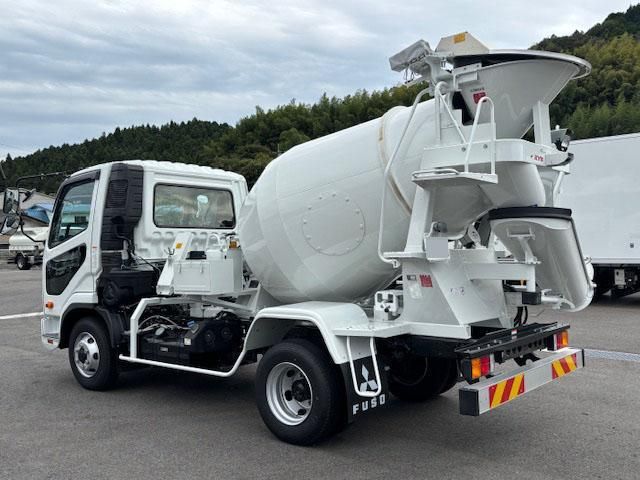 MITSUBISHI FUSOU FIGHTER 2025 Image 31