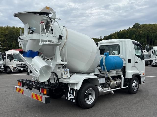 MITSUBISHI FUSOU FIGHTER 2025 Image 31