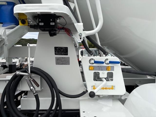 MITSUBISHI FUSOU FIGHTER 2025 Image 31