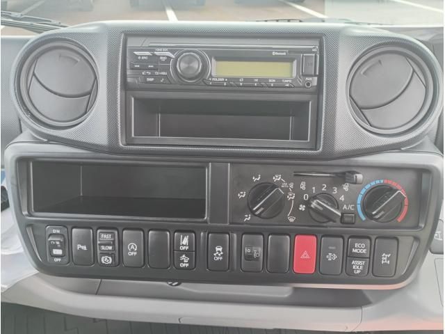 TOYOTA DYNA 2025 Image 31