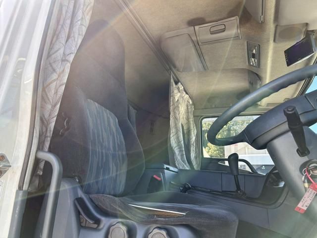 MITSUBISHI FUSOU SUPER GREAT 2006 Image 31