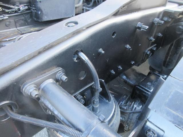 NISSAN DIESEL QUON 2015 Image 31