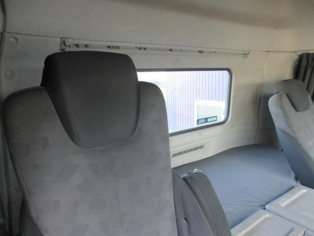 NISSAN DIESEL QUON 2015 Image 31