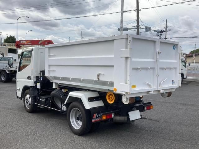 MITSUBISHI CANTER 2023 Image 31