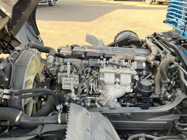 MITSUBISHI FUSOU FIGHTER 2018 Image 31