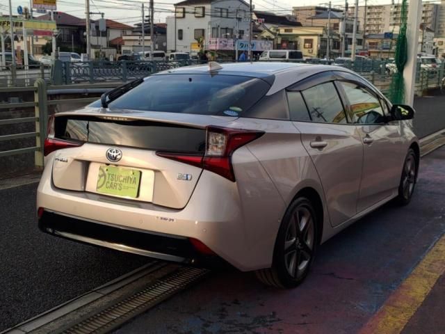 TOYOTA PRIUS 2019 Image 31
