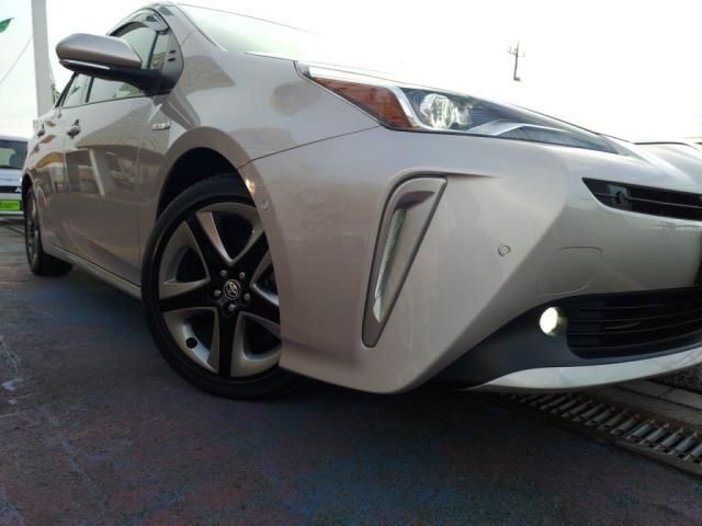 TOYOTA PRIUS 2019 Image 31