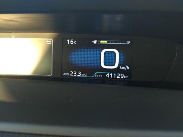 TOYOTA PRIUS 2019 Image 31