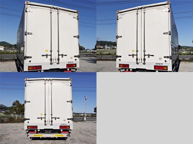 MITSUBISHI FUSOU FIGHTER 2010 Image 31