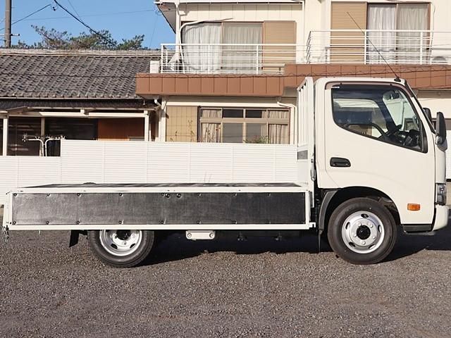 HINO DUTRO 2020 Image 31