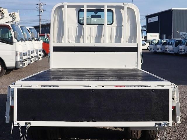 HINO DUTRO 2020 Image 31