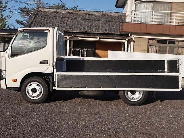 HINO DUTRO 2020 Image 31
