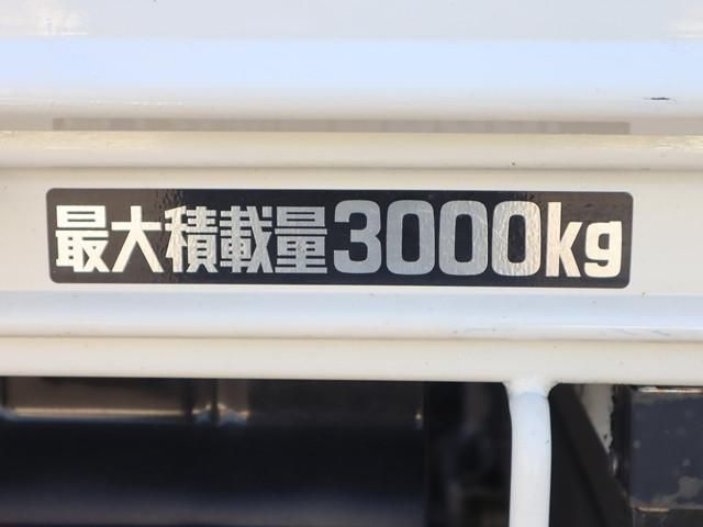 HINO DUTRO 2020 Image 31