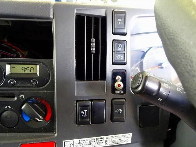 ISUZU ELF 2017 Image 31