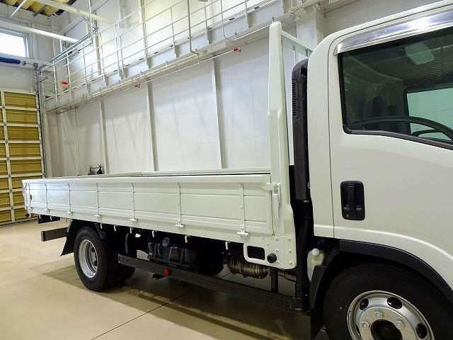 ISUZU ELF 2017 Image 31