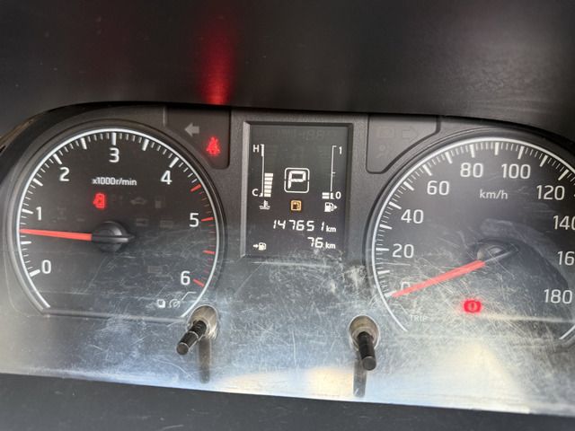 NISSAN NV350 CARAVAN 4WD 2014 Image 31