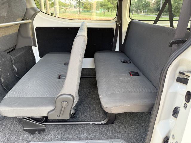 NISSAN NV350 CARAVAN 4WD 2014 Image 31