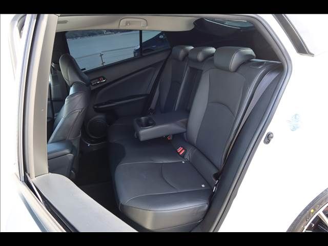 TOYOTA PRIUS 2017 Image 31