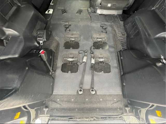 TOYOTA VOXY 2013 Image 31