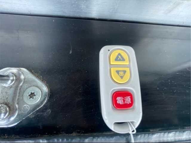 TOYOTA VOXY 2013 Image 31