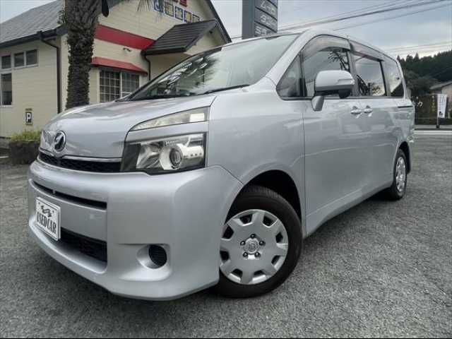 TOYOTA VOXY 2013 Image 31