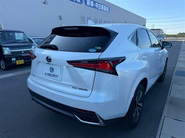 TOYOTA LEXUS NX300H 2020 Image 31