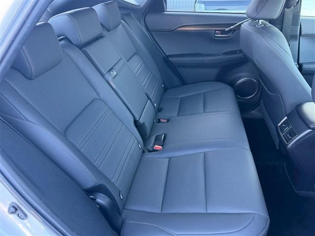 TOYOTA LEXUS NX300H 2020 Image 31