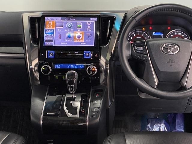 TOYOTA VELLFIRE 2018 Image 31