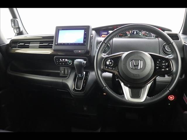 HONDA N BOX CUSTOM 2020 Image 31