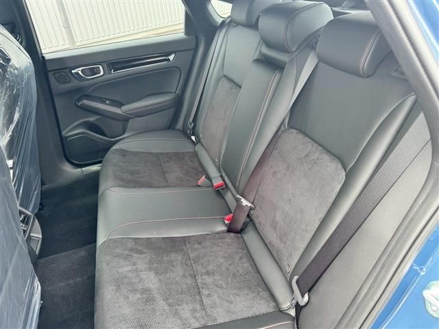 HONDA CIVIC HATCHBACK 2025 Image 31