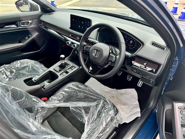 HONDA CIVIC HATCHBACK 2025 Image 31