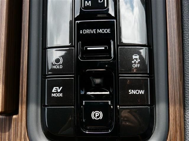 TOYOTA CROWN SEDAN HYBRID 2024 Image 31