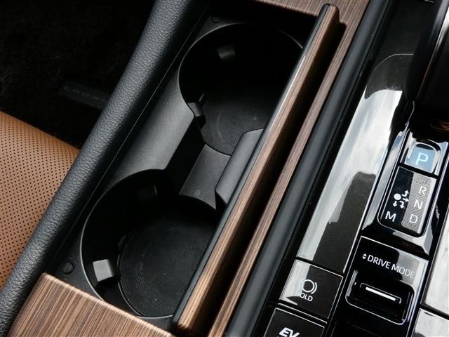 TOYOTA CROWN SEDAN HYBRID 2024 Image 31