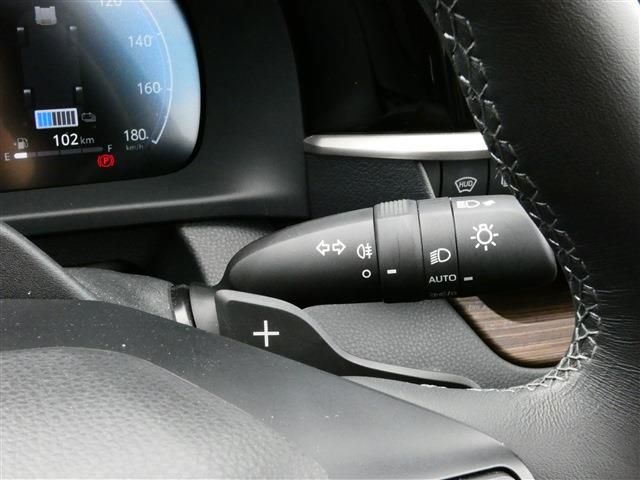 TOYOTA CROWN SEDAN HYBRID 2024 Image 31