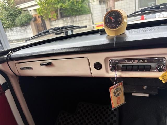 TOYOTA PUBLICA 1966 Image 31