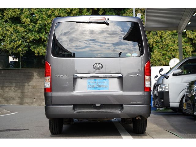 TOYOTA HIACE VAN 4WD 2020 Image 31