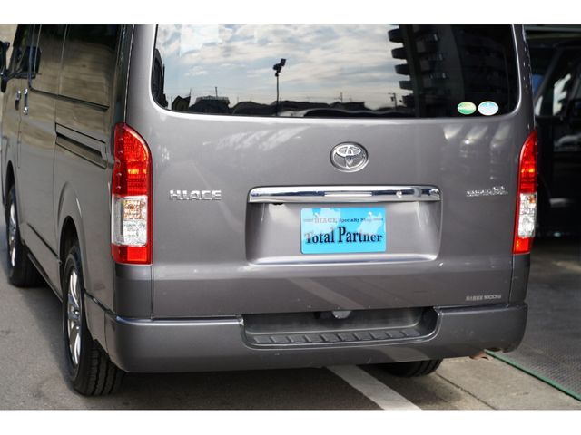 TOYOTA HIACE VAN 4WD 2020 Image 31